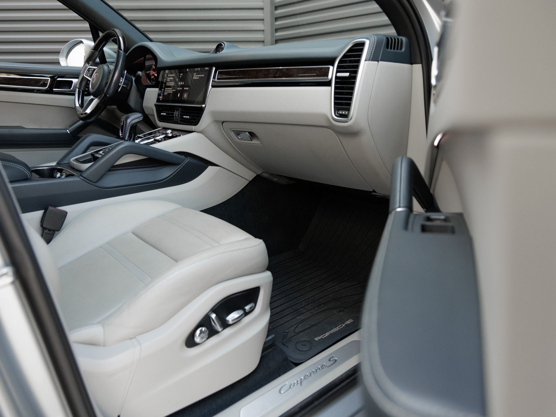 2019 Porsche Cayenne Cayenne S