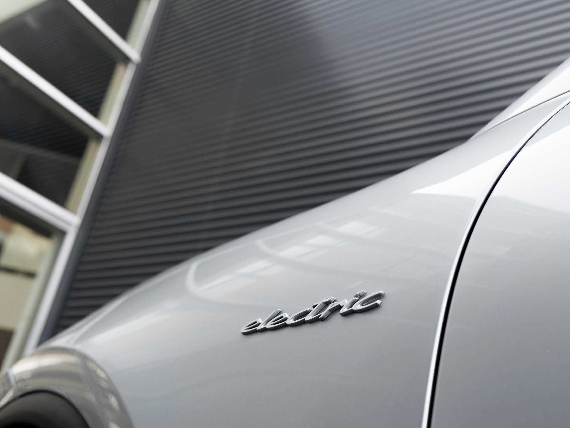 2025 Porsche Macan 4S Electric