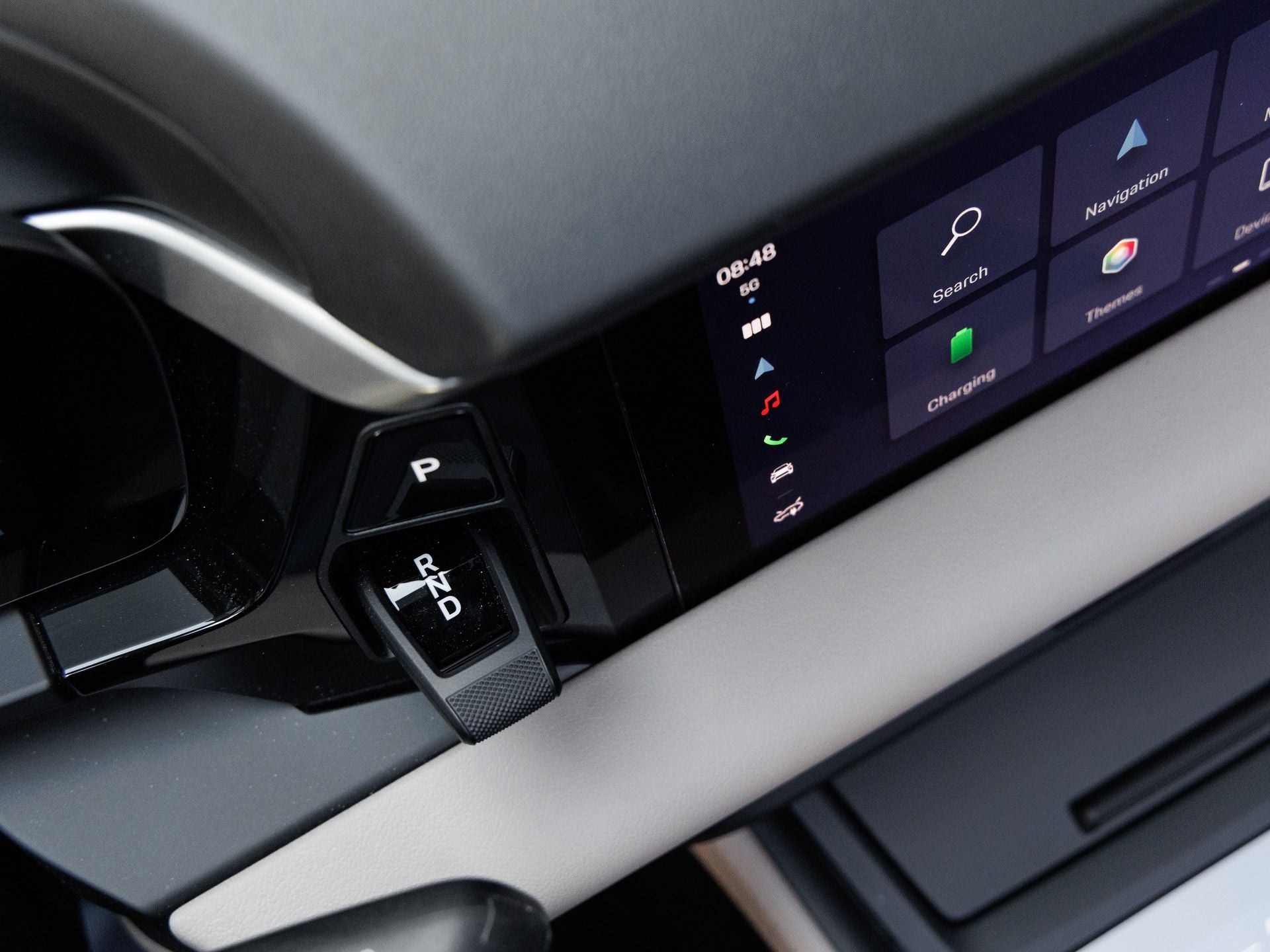 2025 Porsche Macan 4S Electric