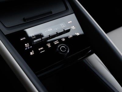 2025 Porsche Macan 4S Electric