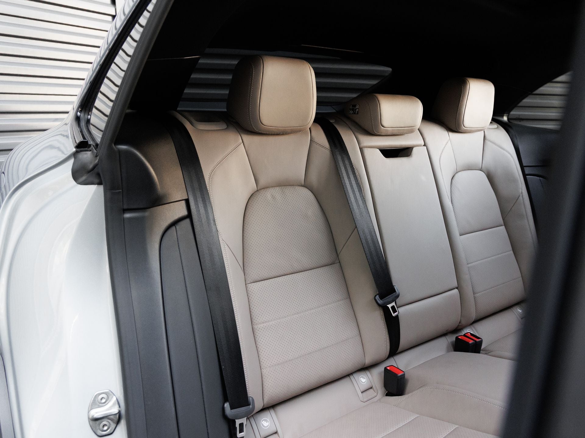2025 Porsche Macan 4S Electric
