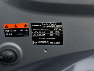 2025 Porsche Macan 4S Electric