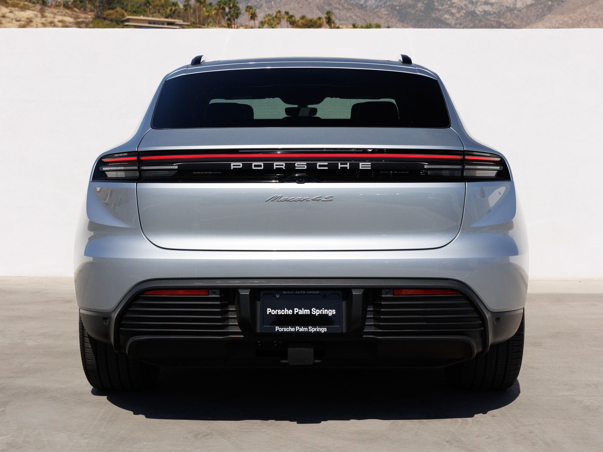 2025 Porsche Macan 4S Electric