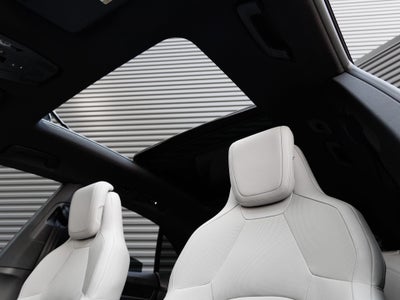 2025 Porsche Macan 4S Electric