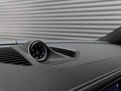 2025 Porsche Macan 4S Electric