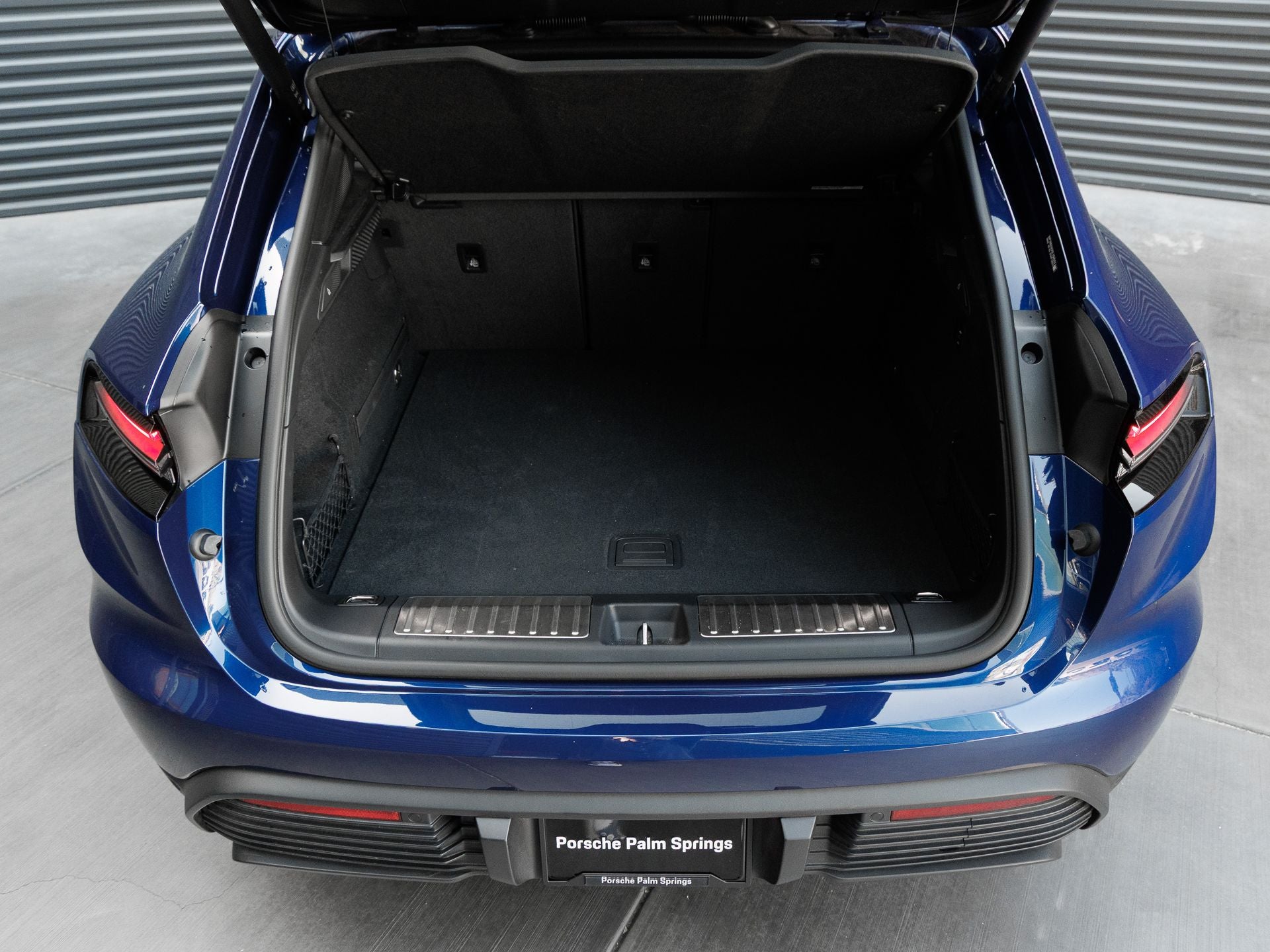 2025 Porsche Macan 4S Electric