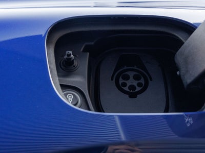 2025 Porsche Macan 4S Electric