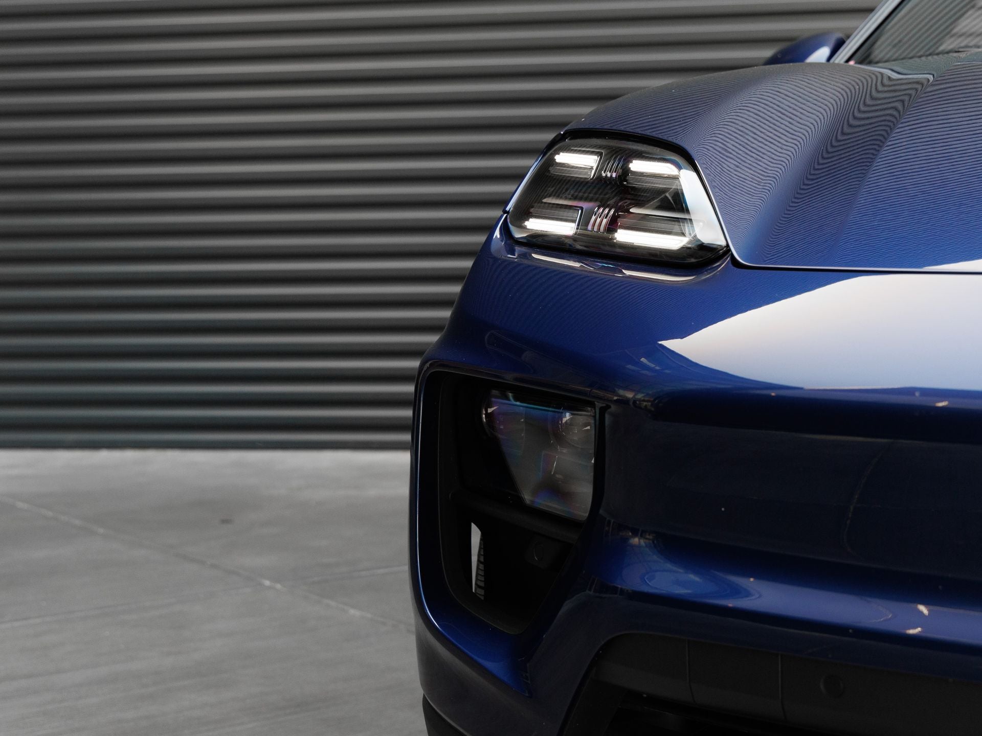 2025 Porsche Macan 4S Electric