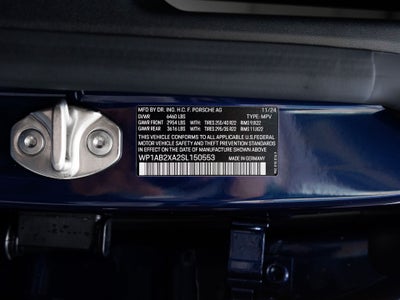 2025 Porsche Macan 4S Electric