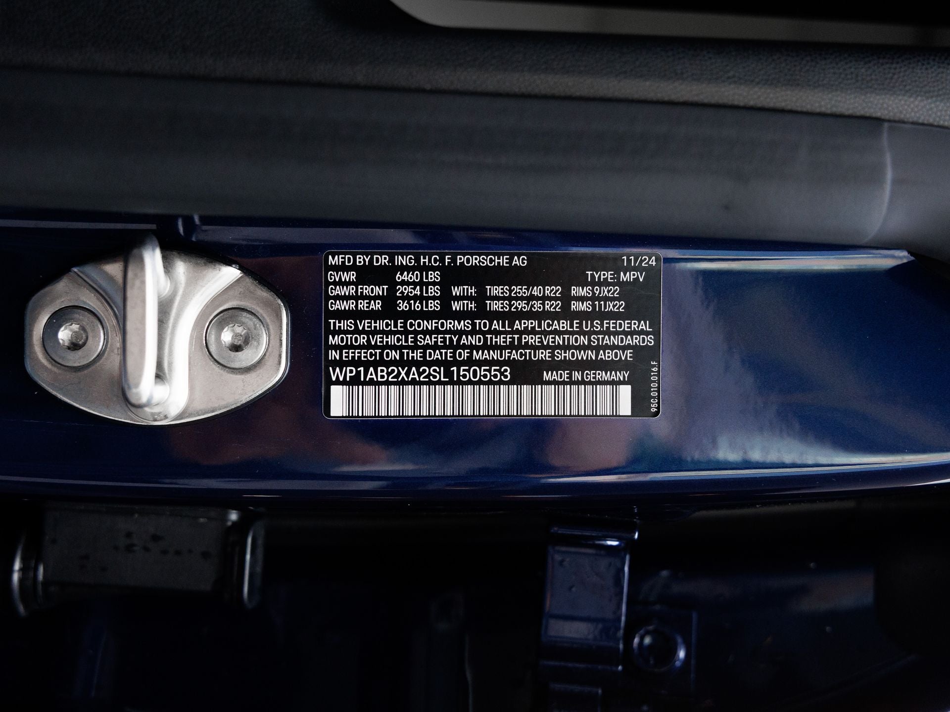 2025 Porsche Macan 4S Electric