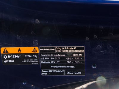 2025 Porsche Macan 4S Electric