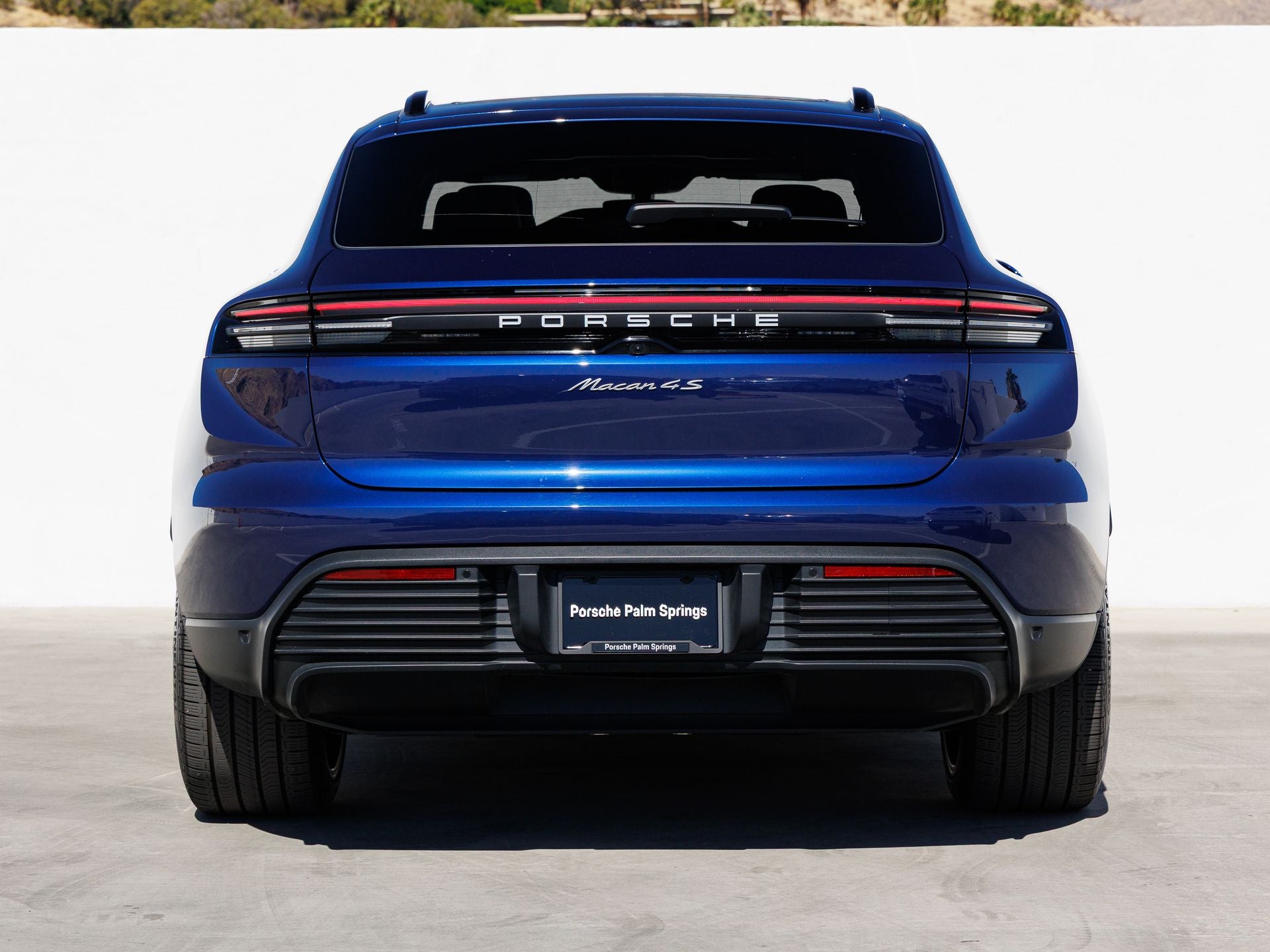 2025 Porsche Macan 4S Electric