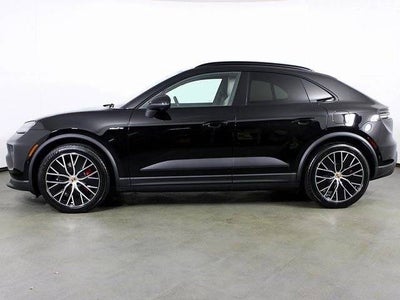 2025 Porsche Macan Macan 4S Electric