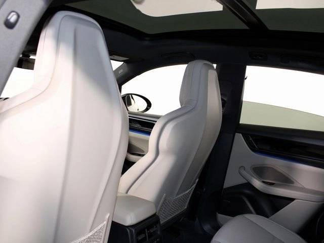 2025 Porsche Macan Macan 4S Electric