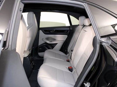 2025 Porsche Macan Macan 4S Electric