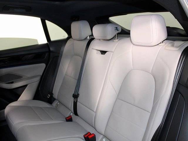 2025 Porsche Macan Macan 4S Electric