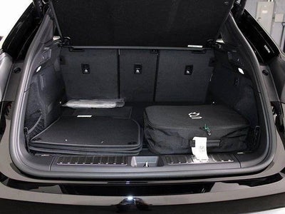2025 Porsche Macan Macan 4S Electric