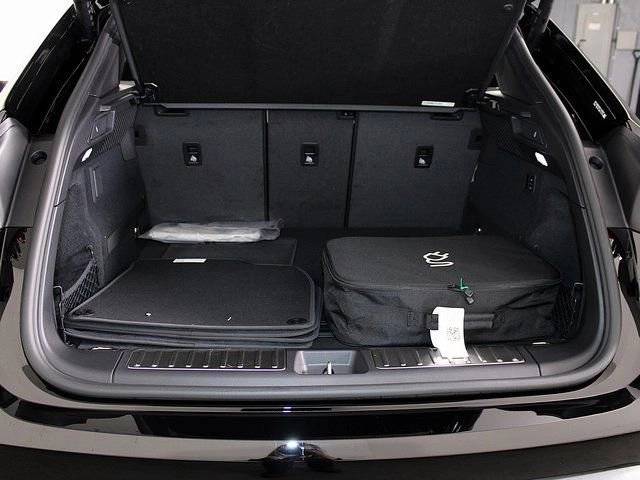 2025 Porsche Macan Macan 4S Electric