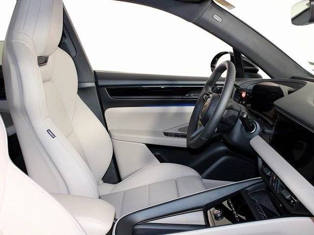 2025 Porsche Macan Macan 4S Electric