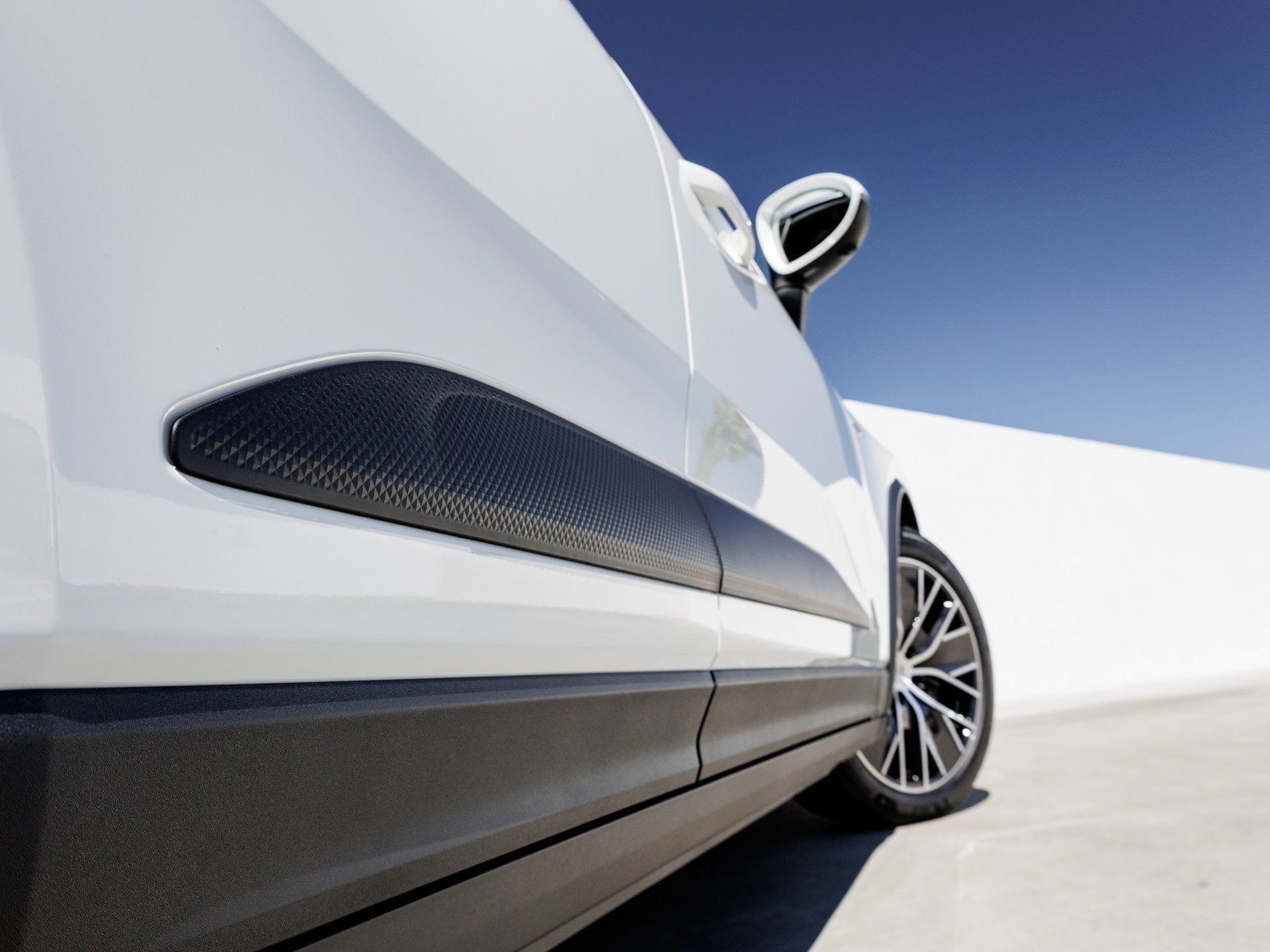 2025 Porsche Macan Macan 4S Electric