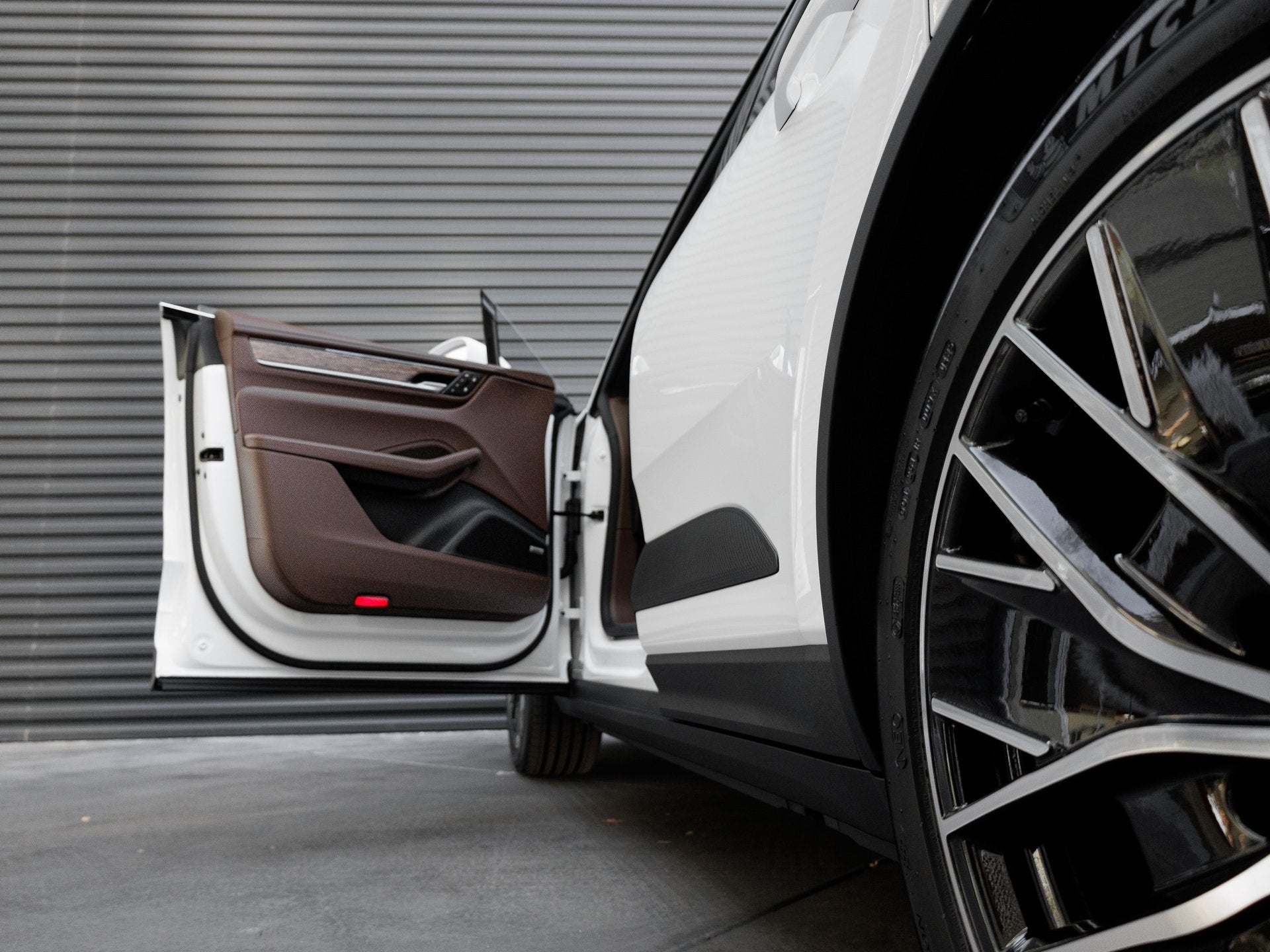 2025 Porsche Macan Macan 4S Electric