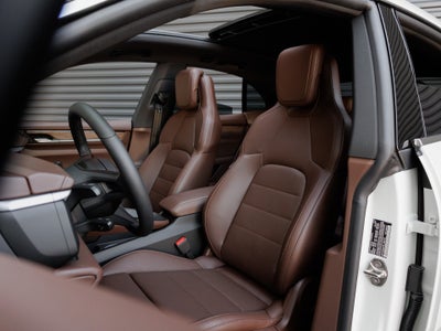 2025 Porsche Macan Macan 4S Electric