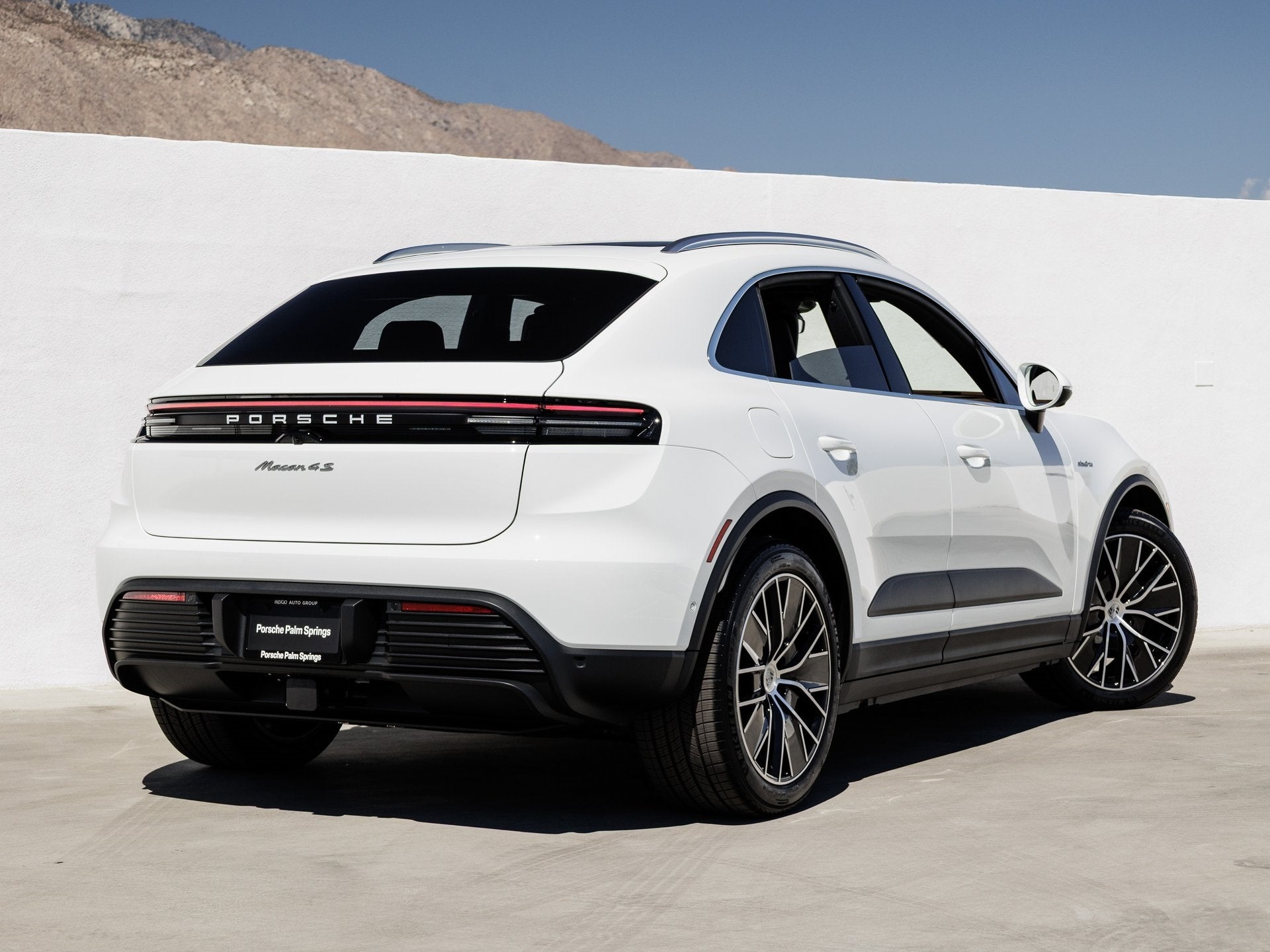 2025 Porsche Macan Macan 4S Electric