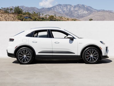 2025 Porsche Macan Macan 4S Electric