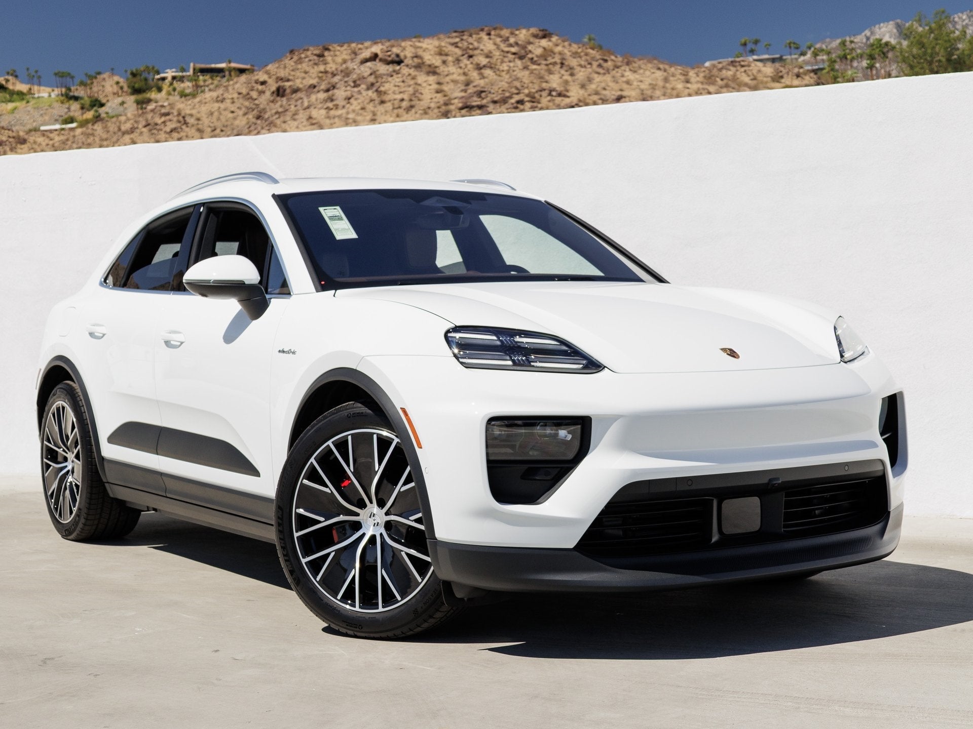 2025 Porsche Macan Macan 4S Electric