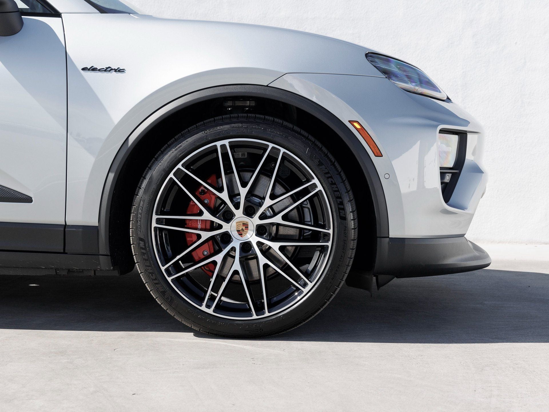 2026 Porsche Macan Macan 4S Electric