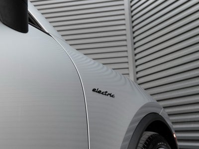 2026 Porsche Macan Macan 4S Electric