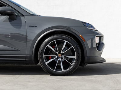 2026 Porsche Macan Macan 4S Electric
