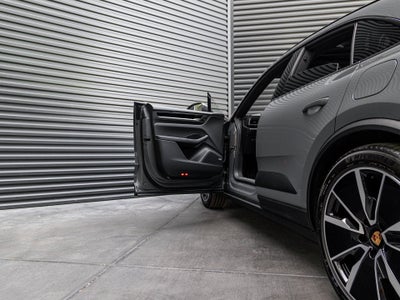 2026 Porsche Macan Macan 4S Electric