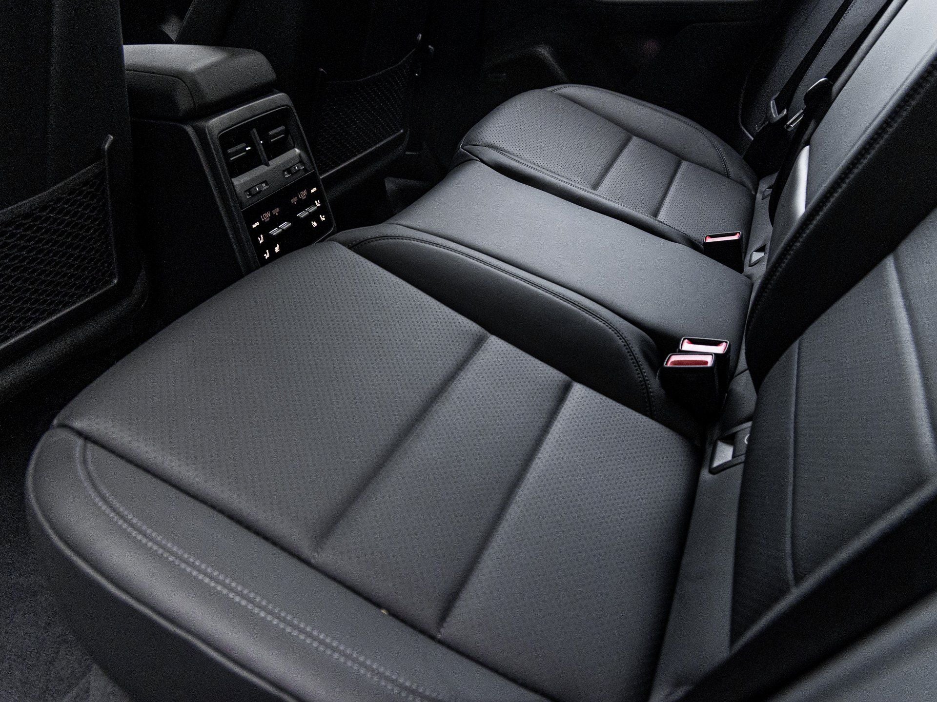 2026 Porsche Macan Macan 4S Electric