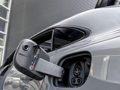 2026 Porsche Macan Macan 4S Electric