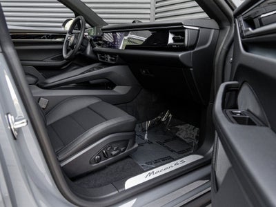 2026 Porsche Macan Macan 4S Electric