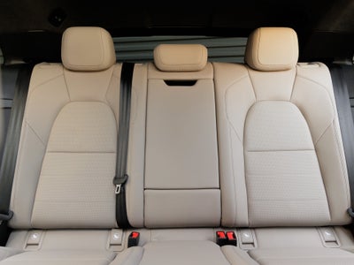 2024 Porsche Macan Macan Turbo Electric