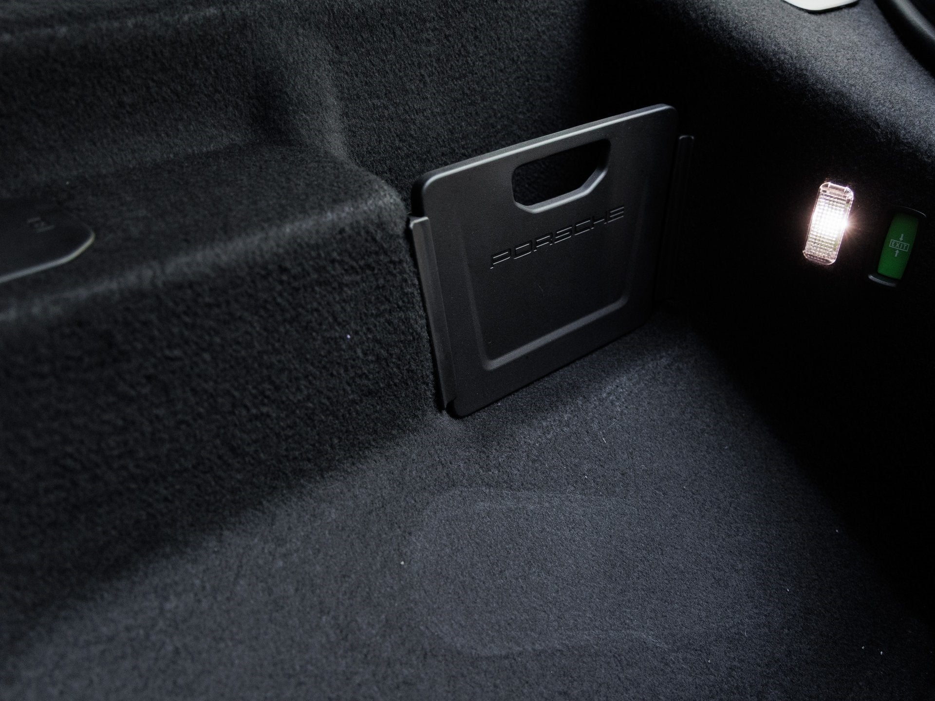 2024 Porsche Macan Macan Turbo Electric