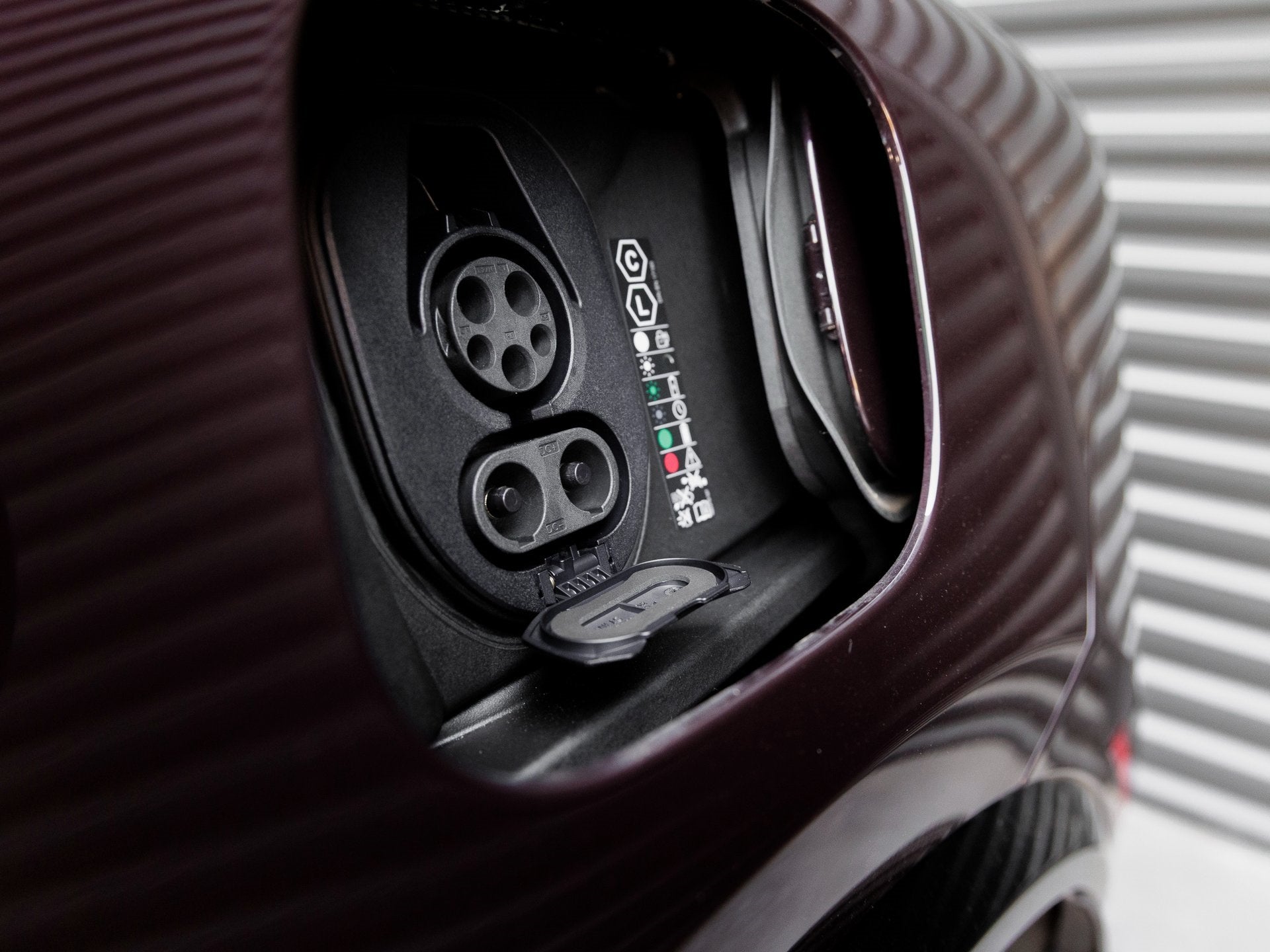 2024 Porsche Macan Macan Turbo Electric