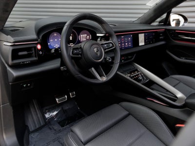 2024 Porsche Macan Macan Turbo Electric