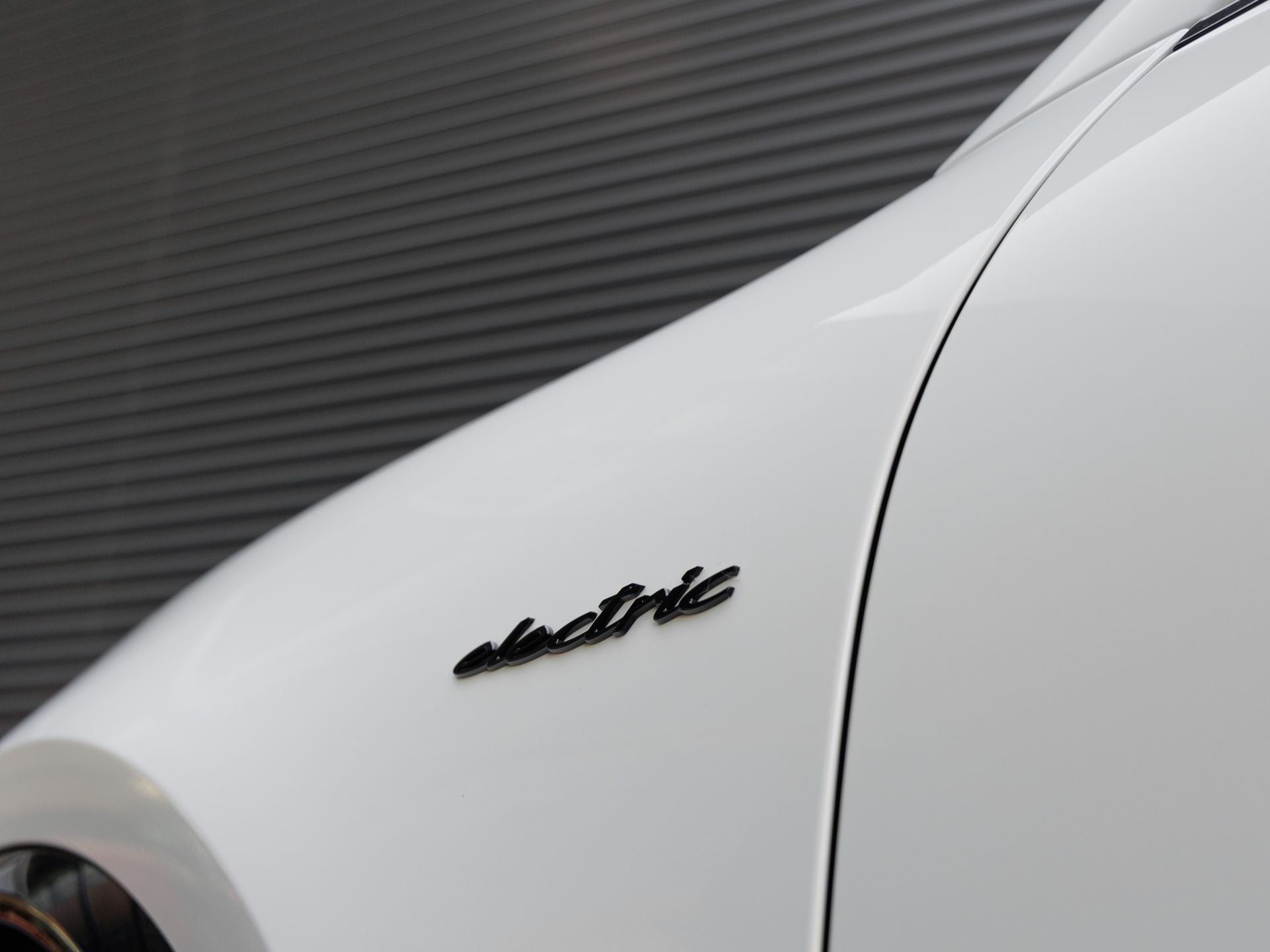2025 Porsche Macan Macan Turbo Electric