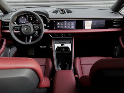 2025 Porsche Macan Macan Turbo Electric