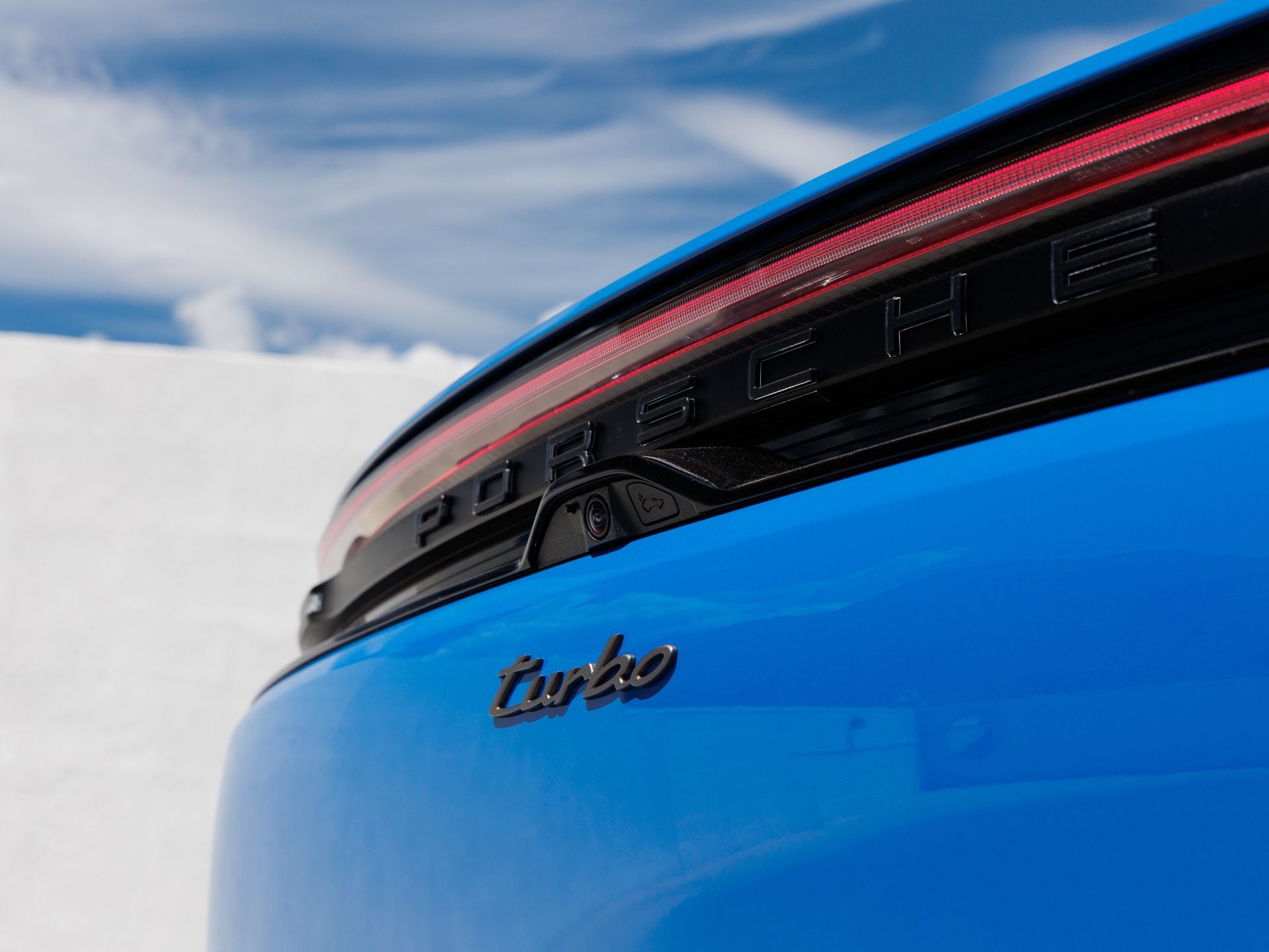 2026 Porsche Macan Macan Turbo Electric
