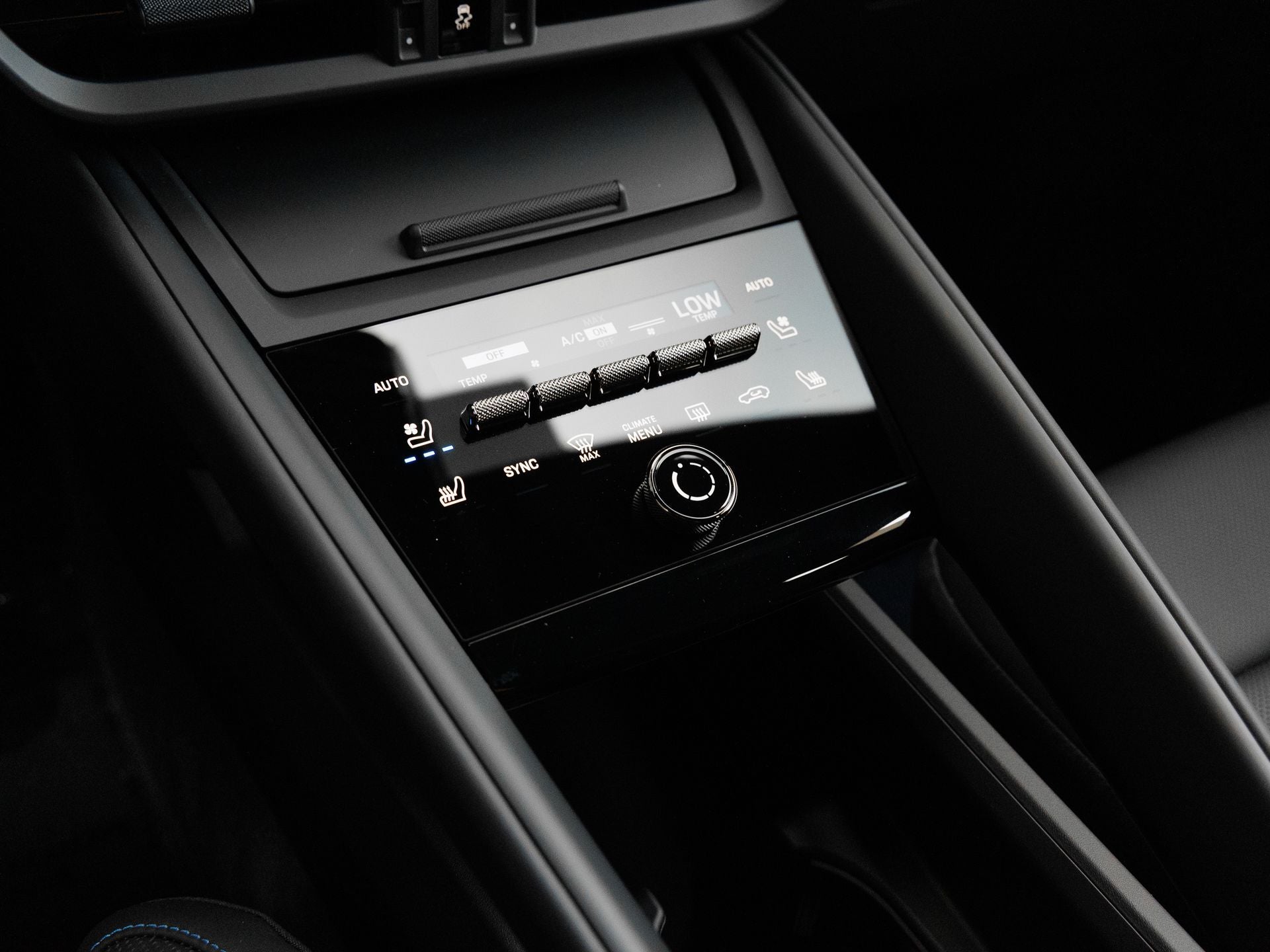 2026 Porsche Macan Macan Turbo Electric