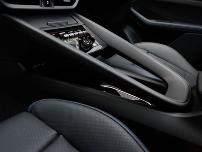 2026 Porsche Macan Macan Turbo Electric