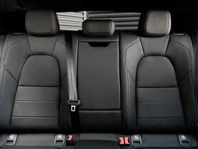 2026 Porsche Macan Macan Turbo Electric