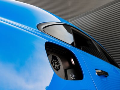 2026 Porsche Macan Macan Turbo Electric