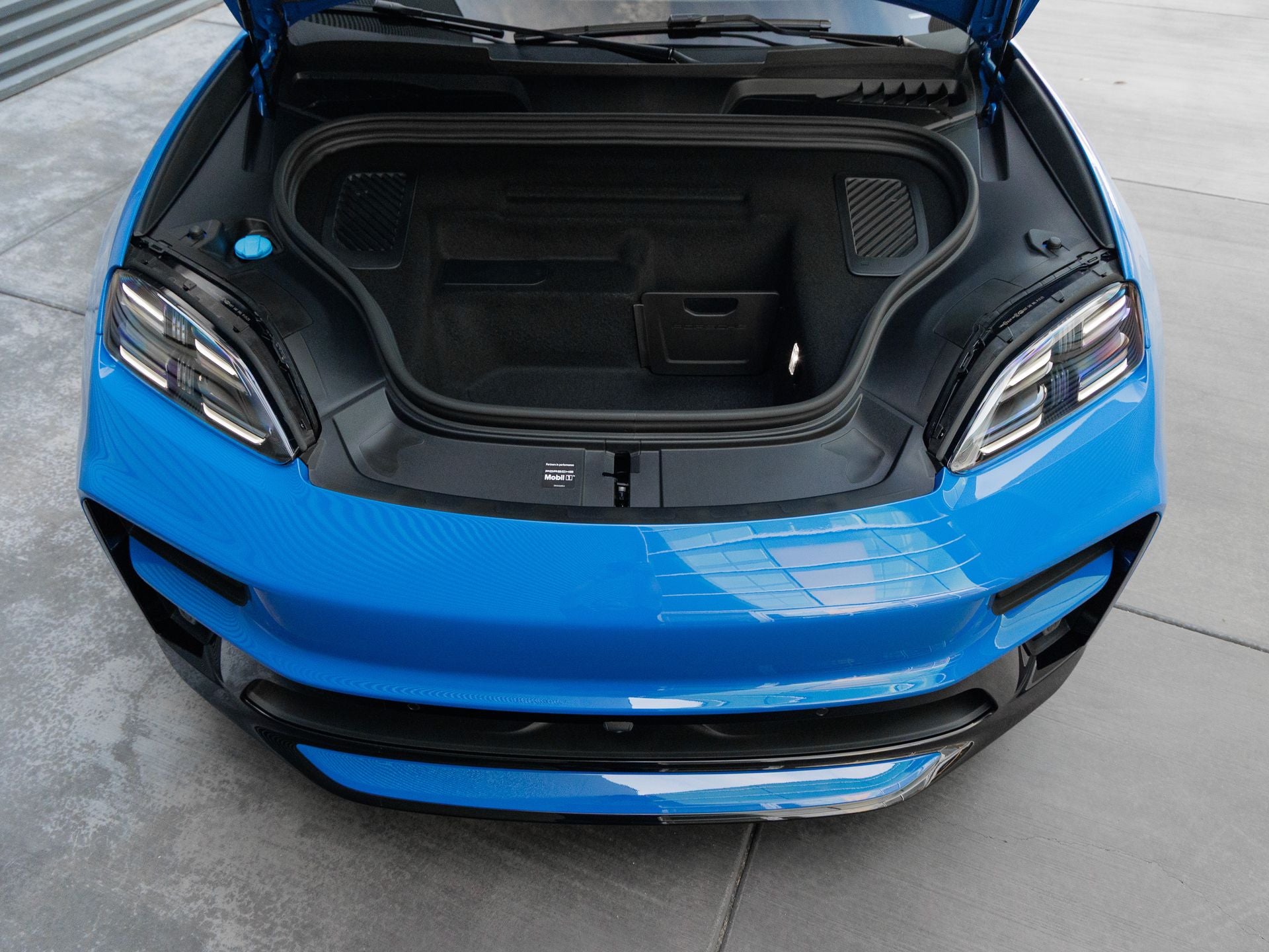 2026 Porsche Macan Macan Turbo Electric
