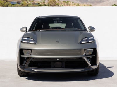 2026 Porsche Macan Macan Turbo Electric
