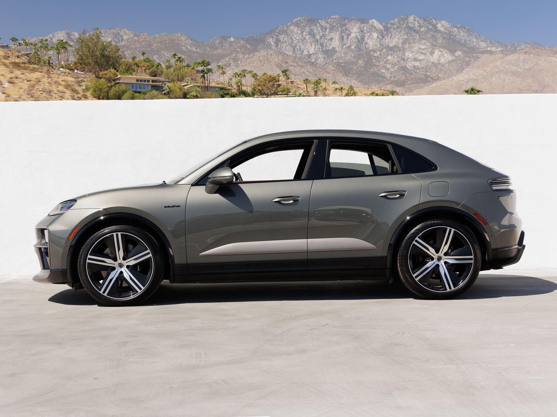 2026 Porsche Macan Macan Turbo Electric